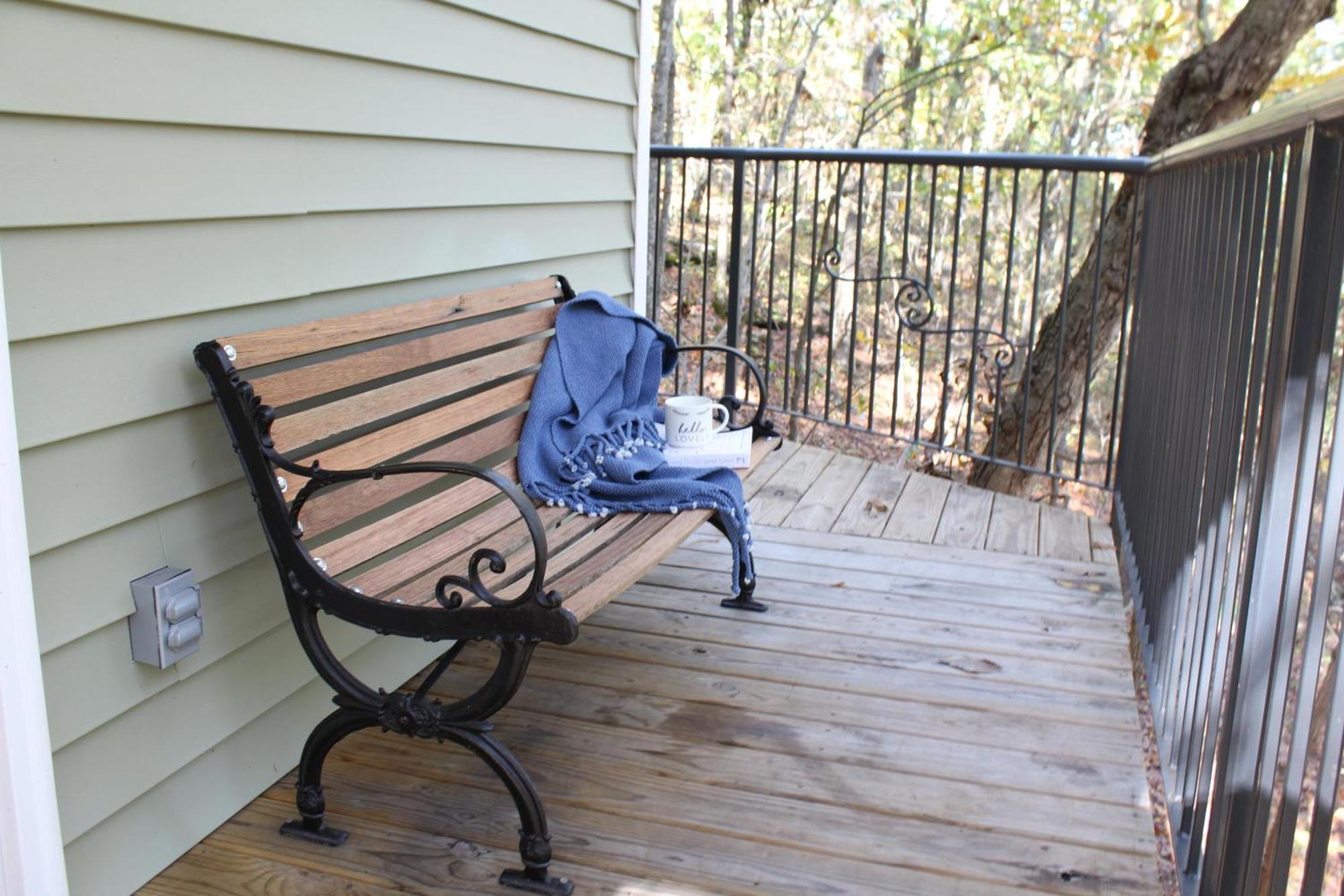Villa Secluded Treehouse In The Woods - Tree Hugger Hideaway Branson Exterior foto